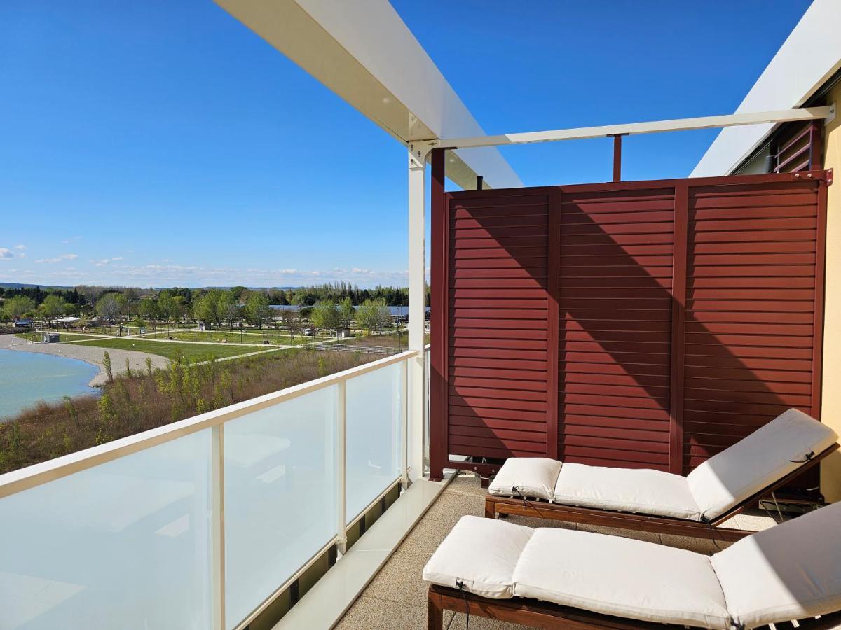 Lakeside Provence - Appartement 4 Etoiles Face Au Lac De Monteux Kültér fotó