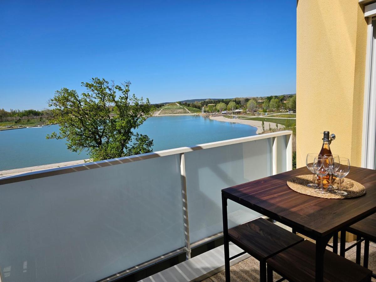 Lakeside Provence - Appartement 4 Etoiles Face Au Lac De Monteux Kültér fotó