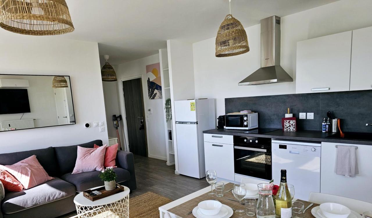 Lakeside Provence - Appartement 4 Etoiles Face Au Lac De Monteux Kültér fotó