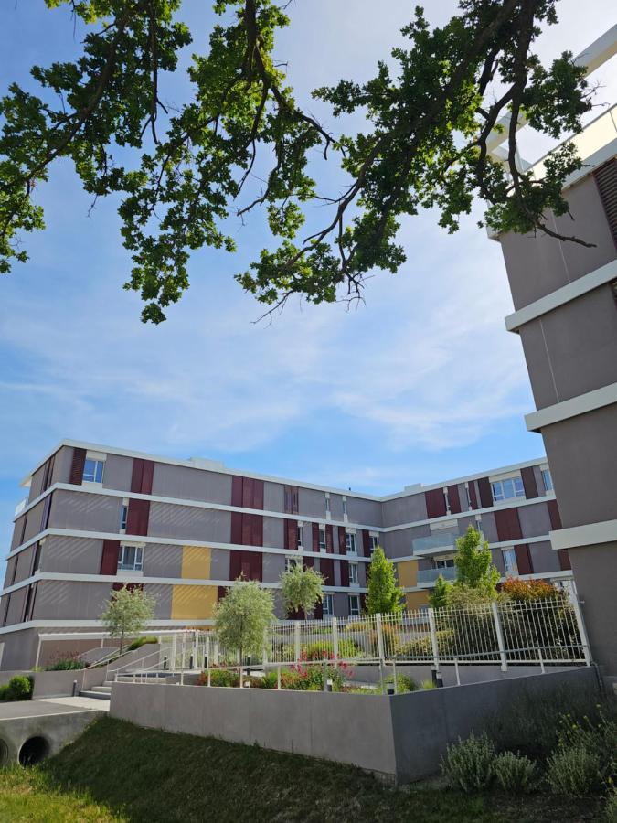 Lakeside Provence - Appartement 4 Etoiles Face Au Lac De Monteux Kültér fotó
